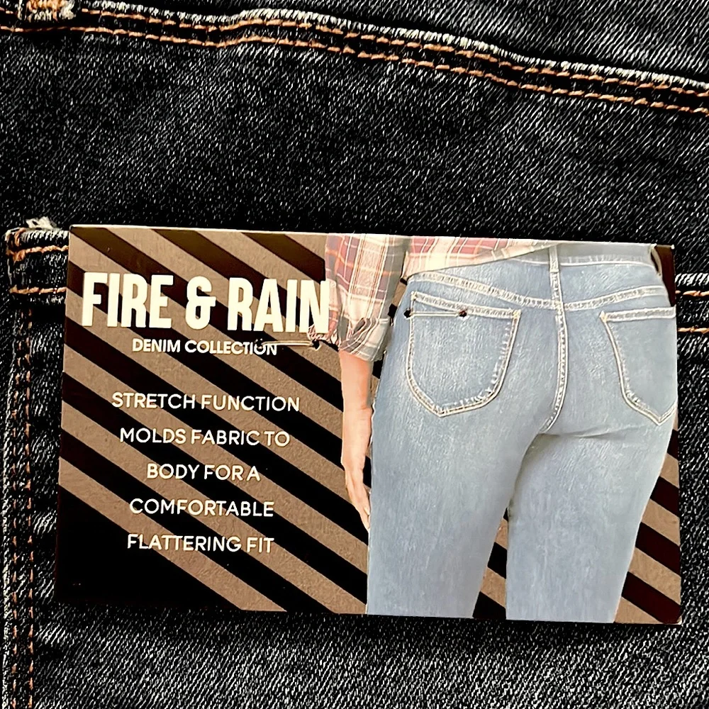 Fire & Rain Blue Denim Mid Rise 5 Pocket Stretch Skinny Jeans Size 24 NWT
